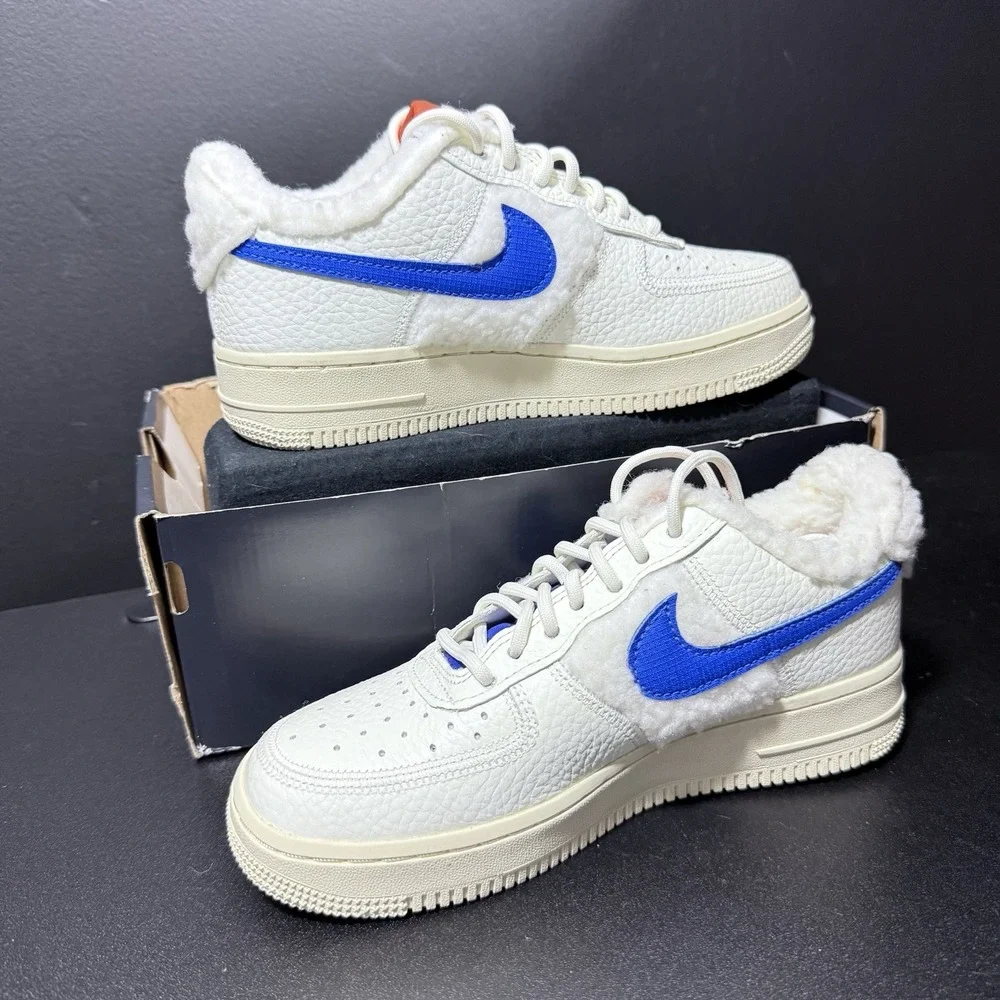 Nike Air Force 1 '07 Womens Size 5 White Sherpa Fleece DO6680-100‎ Blue Coconut